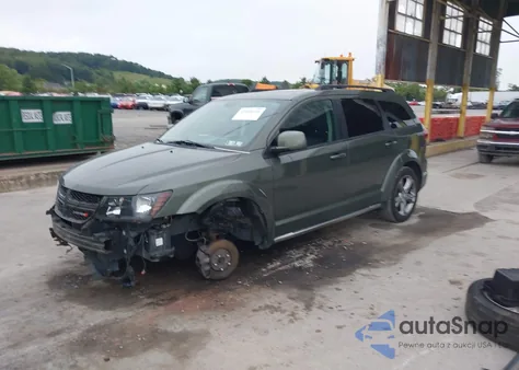 2016 Dodge Journey Crossroad Plus z USA, uszkodzony, nr VIN 3C4PDDGG7GT165022